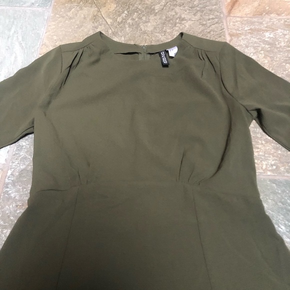 H&M Olive Green 3/4 sleeve dress - Picture 6 of 7